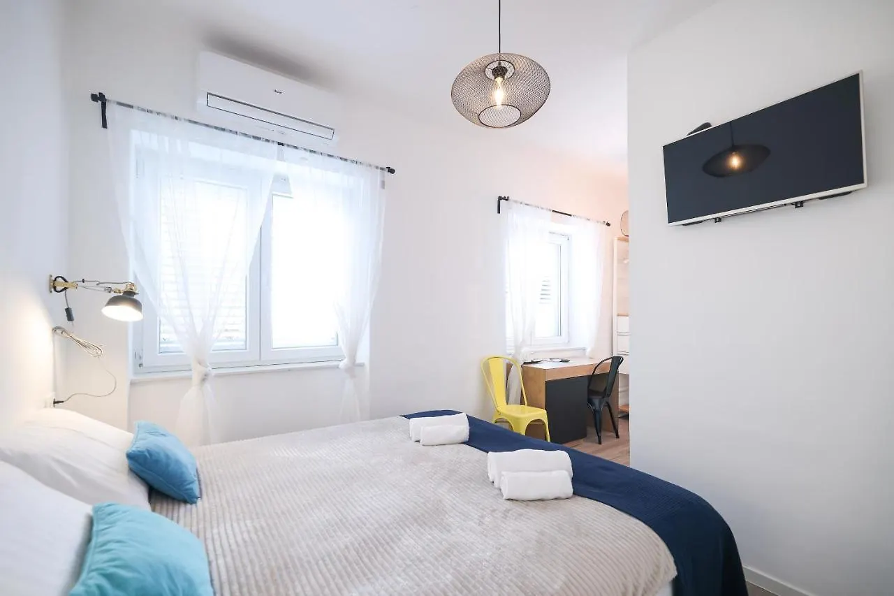 Rooms Lopwi Old Town Ground Floor Zadar Gasthof