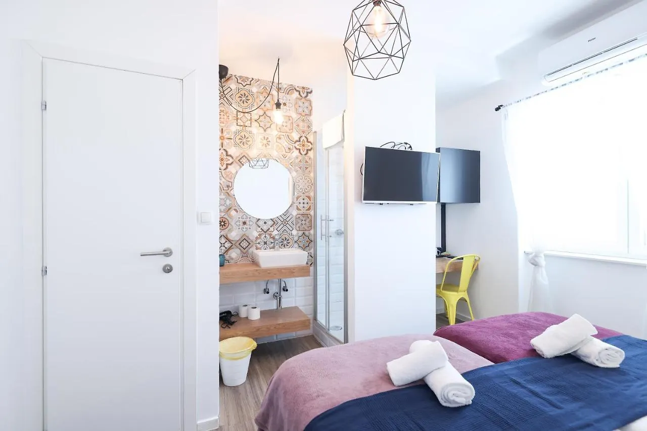Rooms Lopwi Old Town Ground Floor Zadar 2*,
