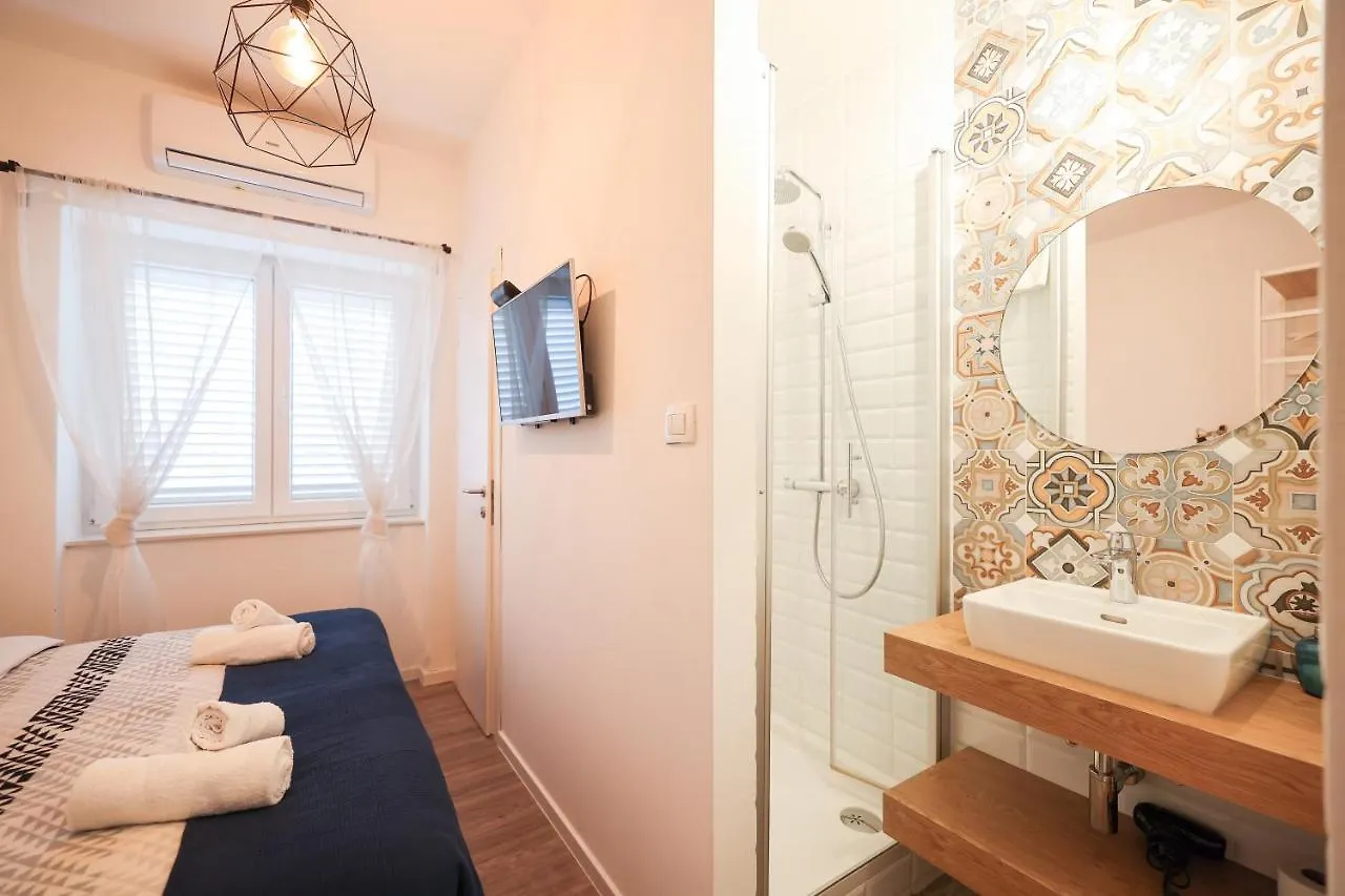 ** Gasthof Rooms Lopwi Old Town Ground Floor Zadar Kroatien